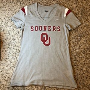 Nike Oklahoma Sooners OU V-neck women’s top